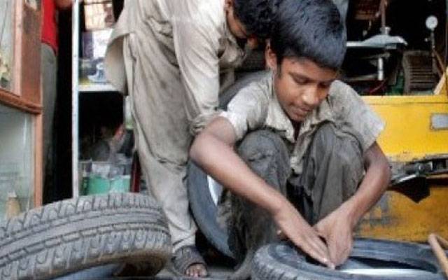 پاکستان سمیت دنیا بھر میں آج چائلڈ لیبر کے خاتمے کا دن منایا جارہا ہے