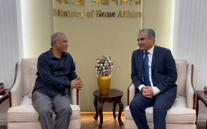 پاکستانیوں کے لئے ایک اور ملک میں ویزا فری انٹری کی سہولت