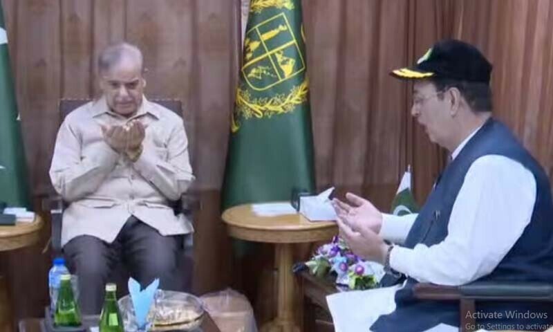 وزیراعظم بارشوں اور سیلاب سے نقصانات کا جائزہ لینے گلگت بلتستان پہنچ گئے