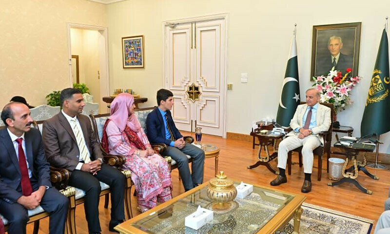 آج یہ دیکھ کر خوشی ہے کہ اکرام اللہ محنت سے اپنے اہداف کی طرف گامزن ہے وزیراعظم شہباز شریف