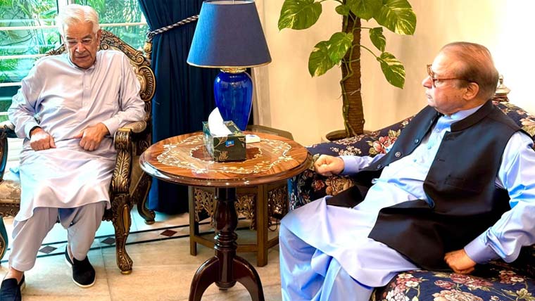 استعفی کی قیاس آرائیاں ختم وزیر دفاع خواجہ آصف کی نواز شریف سے ملاقات