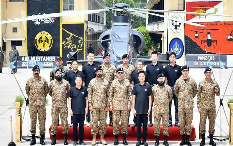 پاک فوج میں جدید ہیلی کاپٹر شامل فیلڈ مارشل کا آپریشنل تیاریوں پر اظہار اطمینان