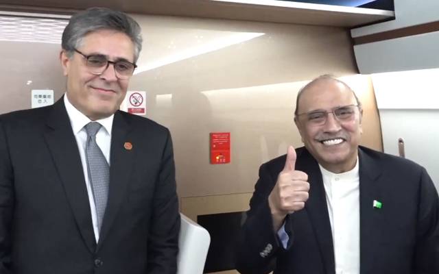 صدر آصف علی زرداری کا زلزلہ وارننگ سسٹم سے لیس چینی ہائی اسپیڈ ٹرین میں سفر