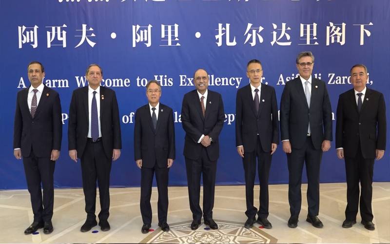 صدر آصف علی زرداری کا سنکیانگ نائب گورنر کے عشائیے میں شرکت