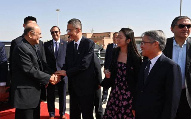 صدرِ مملکت آصف علی زرداری چین کے دورے کے بعد وطن واپس پہنچ گئے