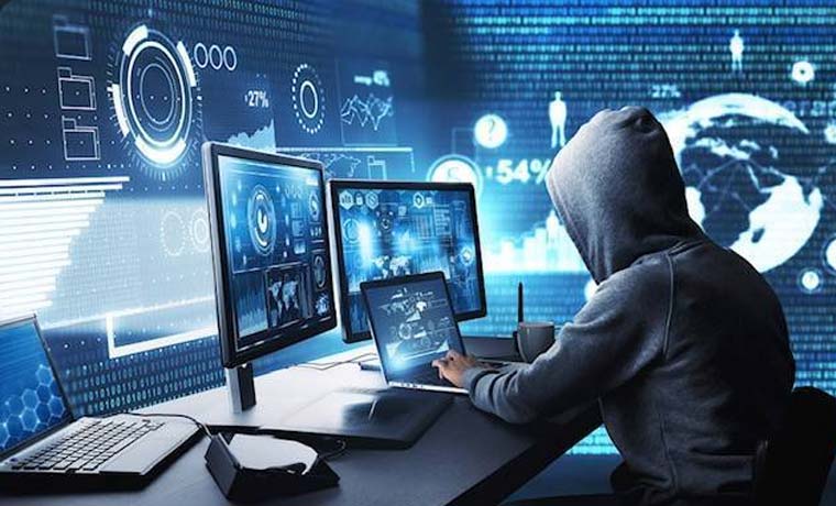 ایس ایم ایس واٹس ایپ اور کالز کے ذریعے فِشنگ حملوں میں اچانک سے اضافہ