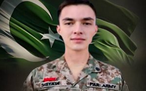 ڈیرہ اسماعیل خان آپریشن  سیکیورٹی فورسز کے آپریشن میں فتنہ الخوارج کے 7 دہشتگرد ہلاک اور میجر سبطین حیدر جامِ شہادت نوش کر گئے