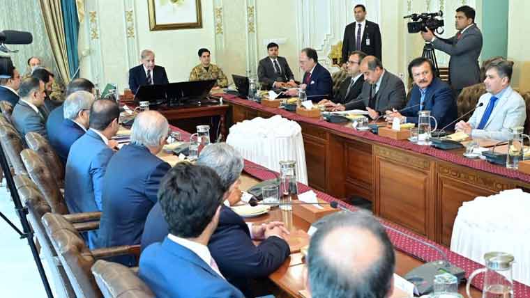وزیراعظم شہباز شریف نے کہا ہے ملکی صنعتی پیداوار اور تجارت میں اضافے کیلئے مسائل کی نشاندہی ناگزیر ہے