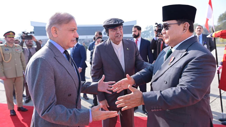 انڈونیشیا کے صدر کی دو روزہ دورے پر پاکستان آمد، پرتپاک استقبال