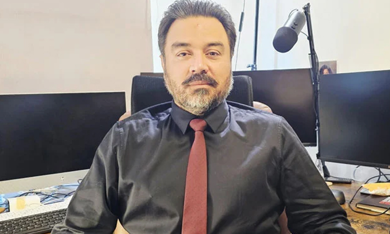 عدالتی حکم کے بعد یو ٹیوبر عادل راجہ نے بریگیڈئیر ریٹائرڈ راشد نصیر کو بدنام کرنے کا الزام تسلیم کرلیا