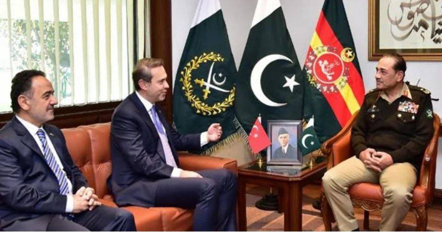 فیلڈ مارشل عاصم منیر سے ترک وزیرِ توانائی کی ملاقات علاقائی امن سمیت اہم امورپر گفتگو