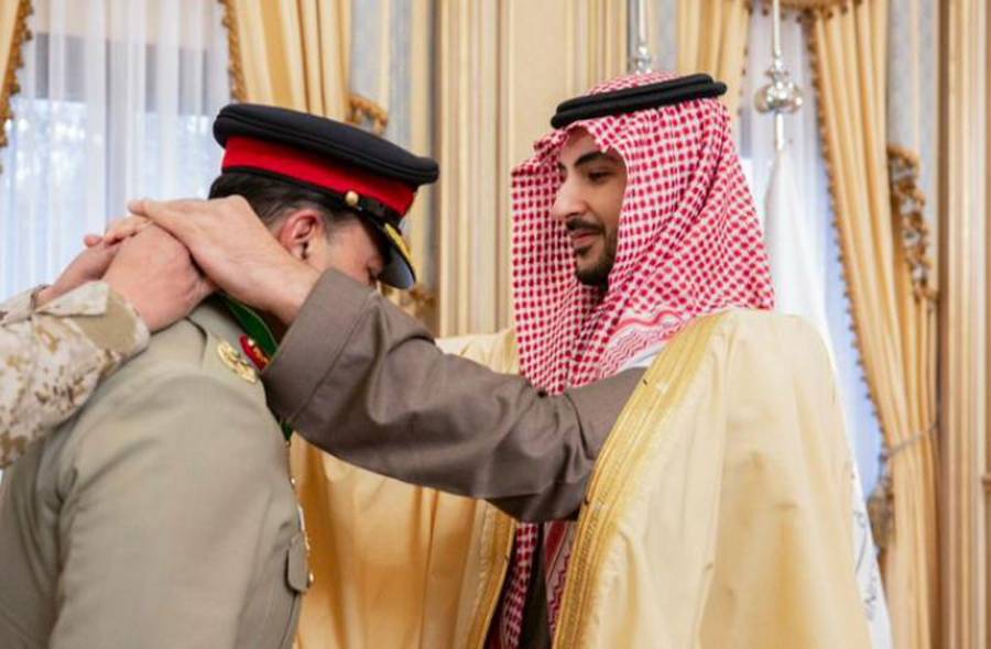 خادمِ حرمین شریفین نے فیلڈ مارشل عاصم منیر کو مملکت کا اعلیٰ ترین اعزاز عطا کر دیا