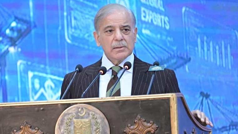 وزیراعظم کا صنعتوں کیلئے بجلی کے ٹیرف میں 4 روپے 4 پیسے کمی کا اعلان