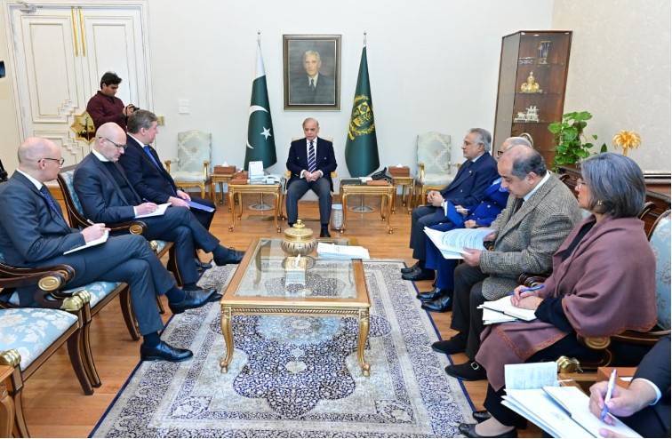 یورپی یونین کے پاکستان میں سفیر مسٹر رائمونڈاس کاروبلس کی وزیراعظم محمد شہباز شریف سے ملاقات