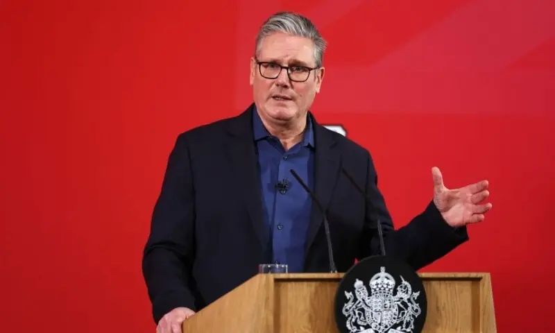 ایپسٹین اسکینڈل دباؤ کے شکار برطانوی وزیر اعظم کا استعفا دینے سے انکار