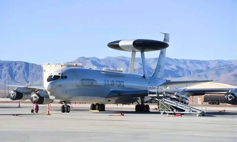 سعودی عرب پر ایران کے حملے میں امریکی جاسوس طیارہ تباہ تصاویر وائرل