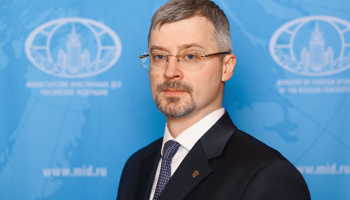 پاکستان کو تیل بیچنے کیلئے تیار ہیں پاکستان نے رابطہ کیا تو اسے سستا تیل دیں گے روسی سفیر