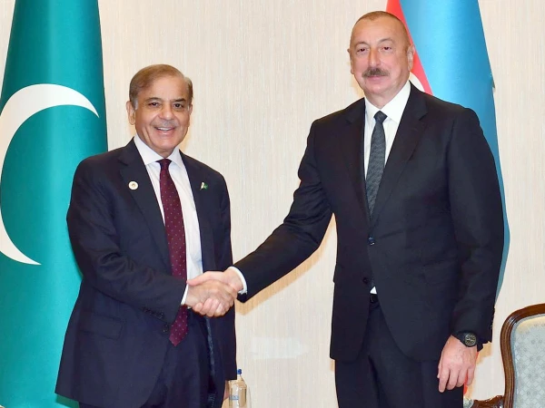 وزیر اعظم کا آذر بائیجان کے صدر کو ٹیلی فون عید کی مبارکباد دی خلیج میں کشیدگی پر تبادلہ خیال