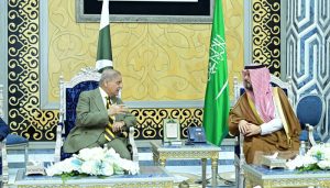 وزیراعظم شہباز شریف  اہم سرکاری  دورے  پر  اعلیٰ سطح کے وفد کے ہمراہ سعودی عرب پہنچ گئے