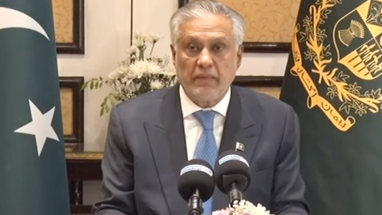 امید ہے امریکا ایران امن کیلئے بات چیت اور جنگ بندی جاری رکھیں گے اسحاق ڈار