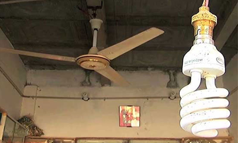 حکومت کا شام 5سے رات 1 بجے تک روزانہ سوا دوگھنٹے کی لوڈشیڈنگ کرنے کا فیصلہ