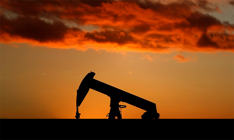 ایران جنگ جاری رکھنےکے اعلان کے بعد عالمی مارکیٹ میں خام تیل کی قیمتوں میں اضافہ