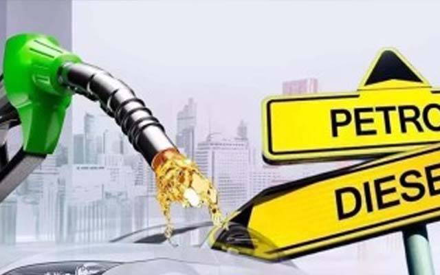 وفاقی حکومت پیٹرول کی قیمت پرعوام کے ساتھ ہاتھ کرگئی دستاویزات نے قلعی کھول دی