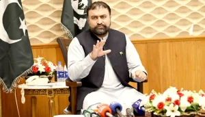 تیزاب گردی کا شکار ڈاکٹر کی جان بچانے والے وارڈ بوائے کیلئے سول ایوارڈ کا اعلان