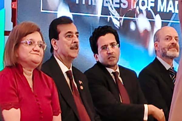 اٹلی میں 10500 پاکستانیوں کو لیبر موبیلیٹی معاہدے کے تحت روزگار مواقع ملیں گے اطالوی سفیر