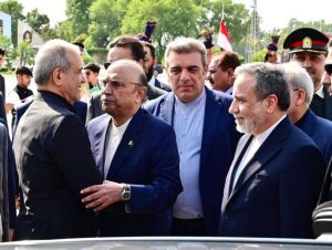 جنگ کے خاتمے کے بعد پہلا غیر ملکی دورہ ایرانی صدر مسعود پزشکیان کی پاکستان آمد