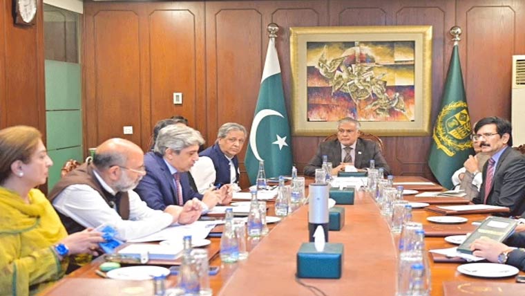 پاکستان کا محلِ وقوع ایک اثاثہ معاشی فوائد حاصل کر سکتا ہے اسحاق ڈار