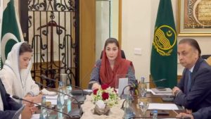 مریم نواز نے پانی کی بوتلوں پر چارجز لگانے کی تجویز مسترد کر دی