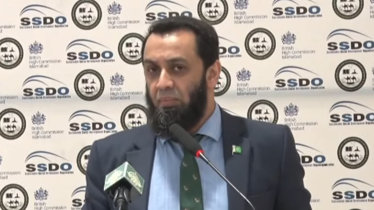 دہشتگردی کے خلاف جنگ میں پاکستانی قوم نے 90 ہزار جانوں کی قربانیاں دیں عطا تارڑ