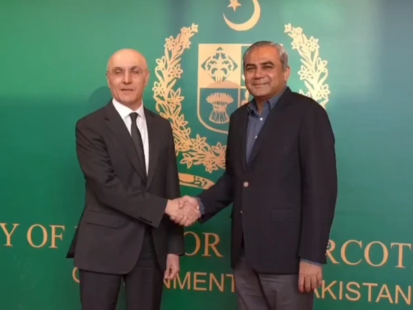 وزیر داخلہ محسن نقوی سے لبنانی ہم منصب کی ملاقات سکیورٹی تعاون بڑھانے انٹیلیجنس شیئرنگ پر اتفاق