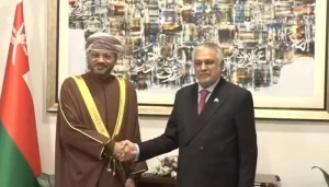 اسحاق ڈار سے عمانی وزیر خارجہ کی ملاقات دو طرفہ تعاون بڑھانے پر اتفاق