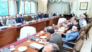 وزیرِ اعظم نے ائیرپورٹس پر بین الاقوامی معیار کو مد نظر رکھ کر سہولیات مزید بہتر بنانے کی ہدایت کردی