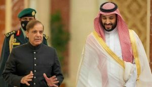 پاکستان ہر خطرے کے مقابلے میں سعودیہ کے شانہ بشانہ کھڑا رہے گا وزیراعظم کی سعودی ائیرپورٹس پر حملوں کی شدید مذمت