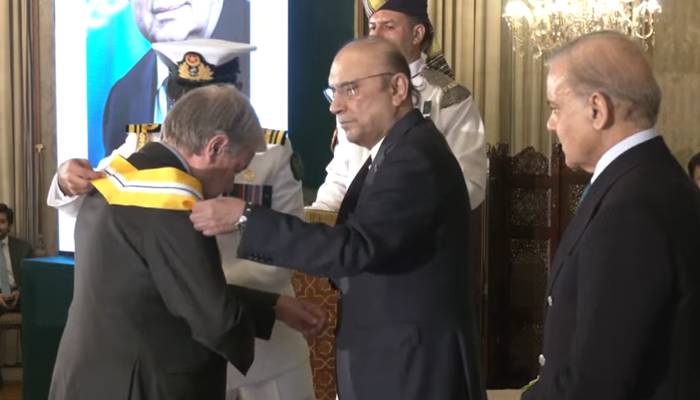 صدر مملکت نے اقوام متحدہ کے سیکریٹری جنرل کو نشان امتیاز سے نواز دیا
