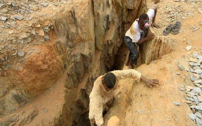 سوڈان میں سونے کی کان پر فضائی حملہ 72 مزدور ہلاک