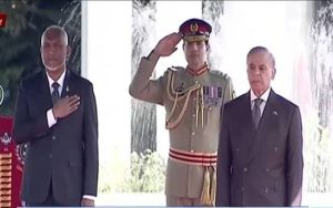 مالدیپ کے صدر کے اعزاز میں وزیراعظم ہاؤس میں استقبالیہ گارڈ آف آنر پیش کیا گیا